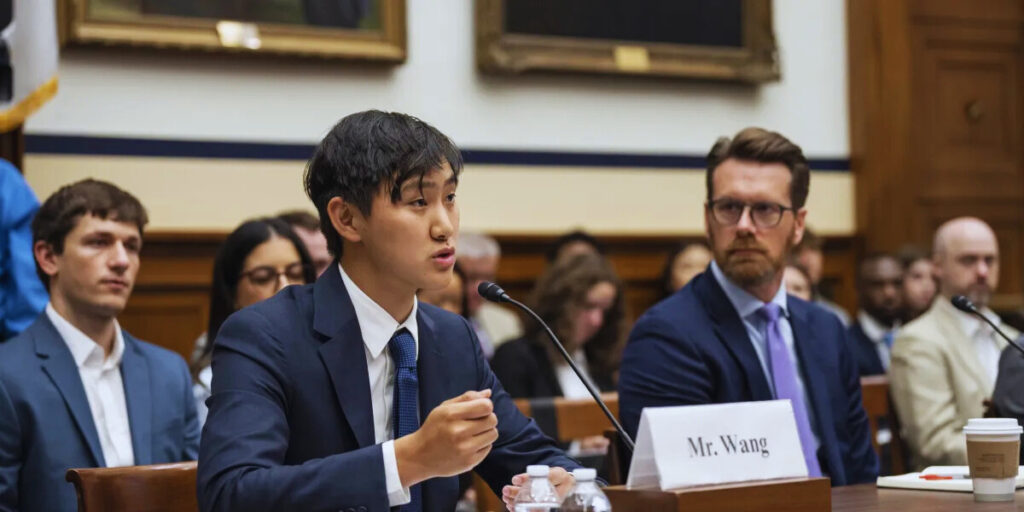 Alexandr Wang biography